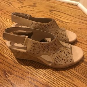 Clark’s shoes.  Barely worn.  Excellent condition.